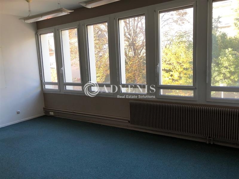 Location Bureaux TOURS (37000) - Photo 4