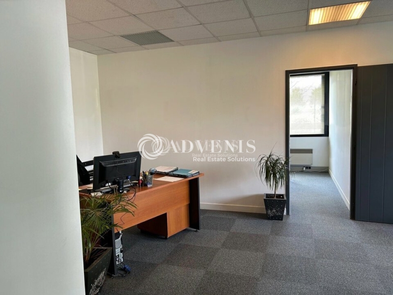 Location Bureaux TOURS (37100) - Photo 2