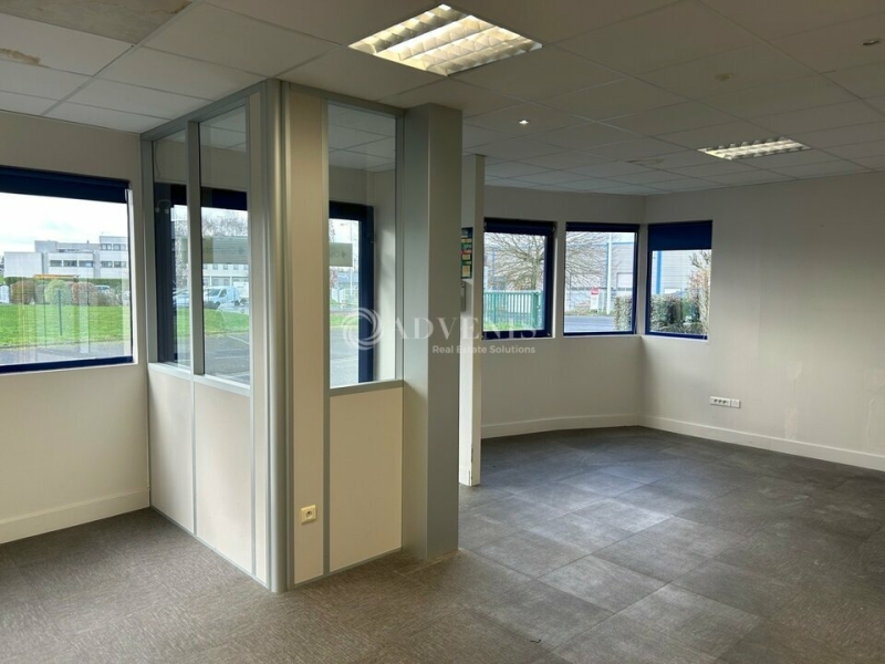 Location Bureaux PARCAY MESLAY (37210) - Photo 12