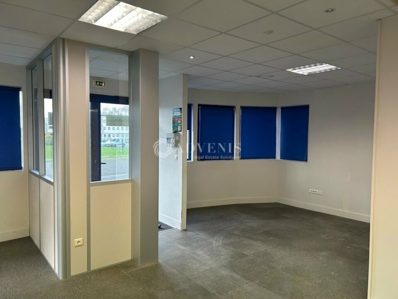 Location Bureaux PARCAY MESLAY (37210) - Photo 3