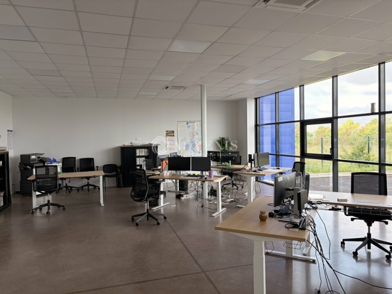Location Activités Entrepôts PARCAY MESLAY (37210) - Photo 2