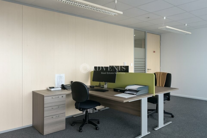 Location Bureaux TOURS (37100) - Photo 4