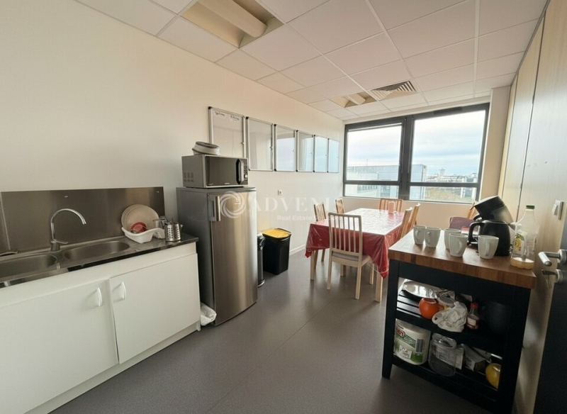 Location Bureaux TOURS (37100) - Photo 3