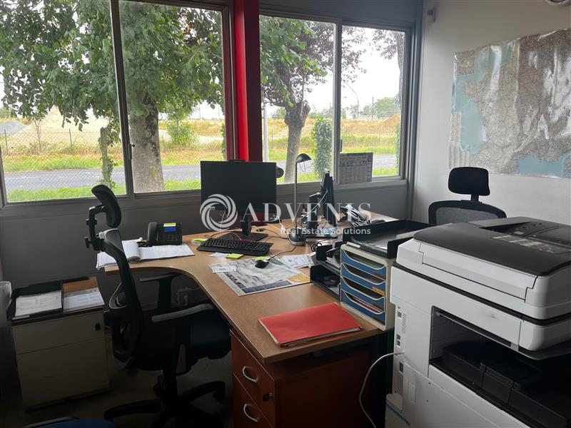 Vente Utilisateur Activités Entrepôts LA VILLE AUX DAMES (37700) - Photo 4