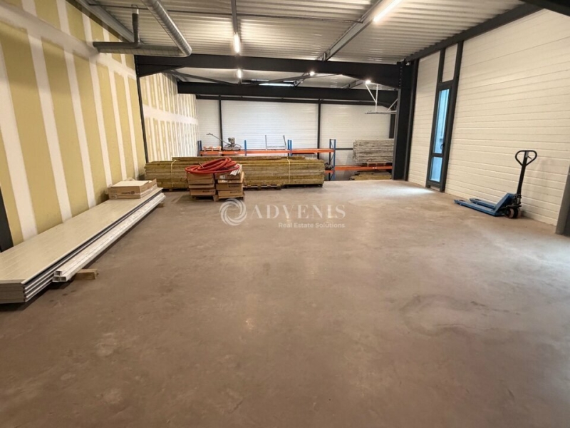 Location Activités Entrepôts JOUE LES TOURS (37300) - Photo 2