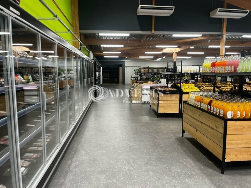 Location Commerces SAINT CYR SUR LOIRE (37540) - Photo 3