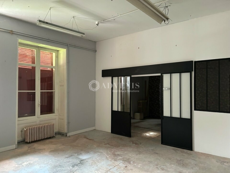 Location Bureaux AMBOISE (37400) - Photo 1
