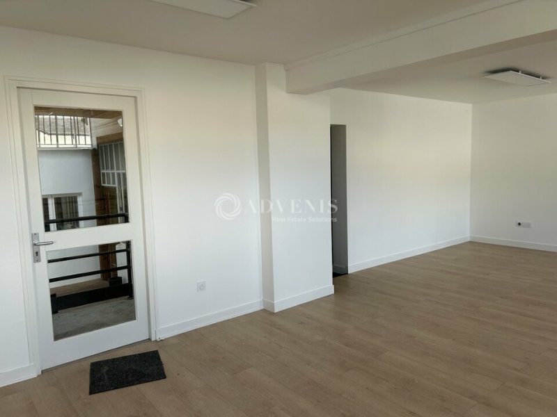 Location Bureaux TOURS (37000) - Photo 15