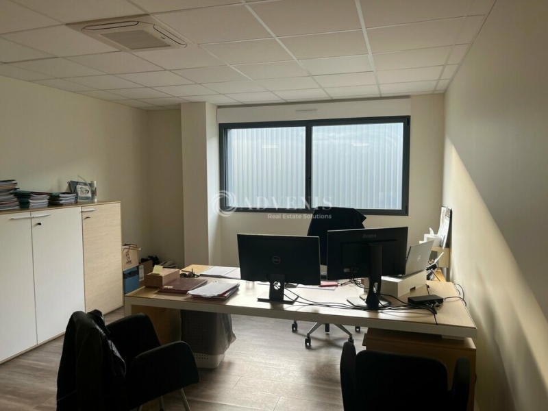 Location Bureaux TOURS (37100) - Photo 4