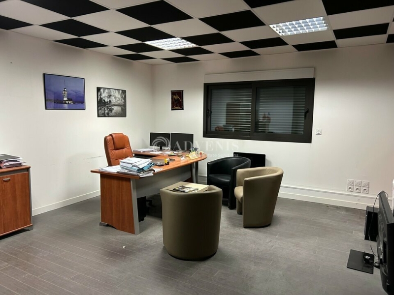 Vente Investisseur Activités Entrepôts JOUE LES TOURS (37300) - Photo 3