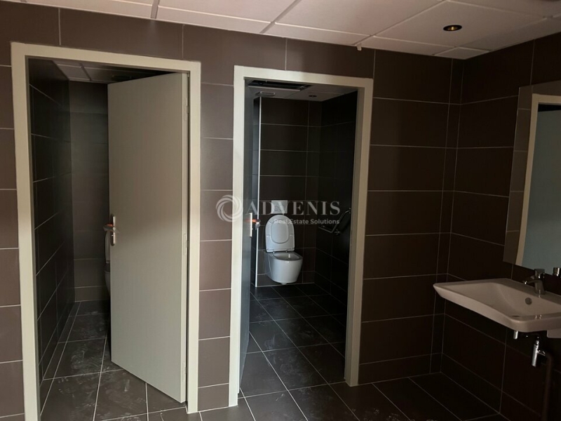 Location Bureaux TOURS (37000) - Photo 6