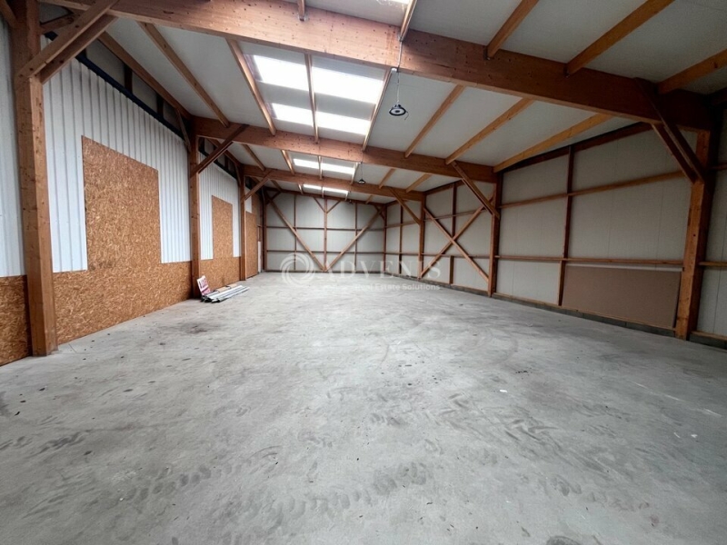 Location Activités Entrepôts MONTBAZON (37250) - Photo 1