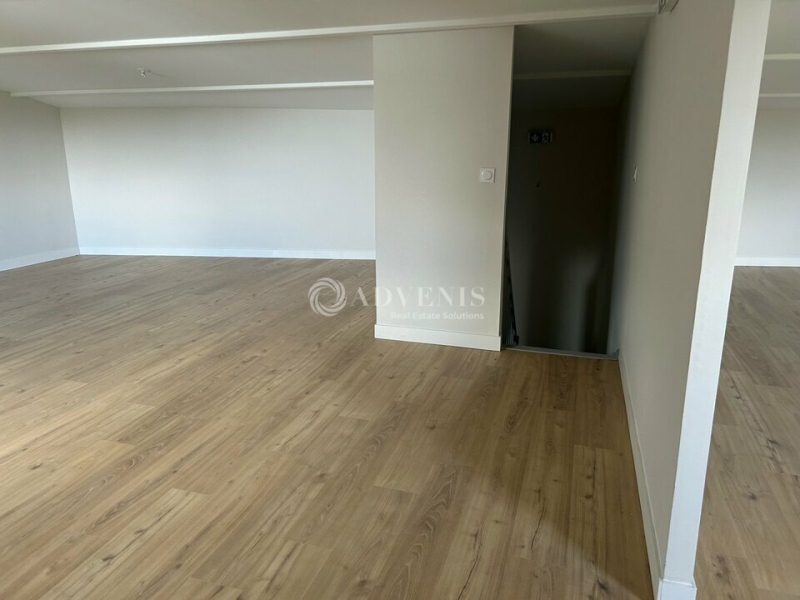 Location Activités Entrepôts MONTBAZON (37250) - Photo 11