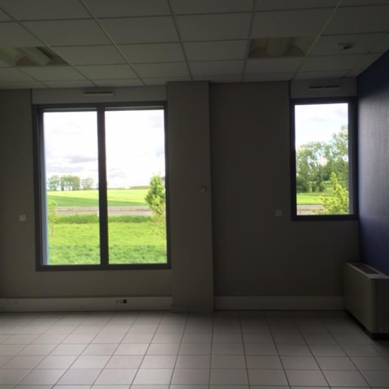 Vente Investisseur Bureaux PARCAY MESLAY (37210) - Photo 4
