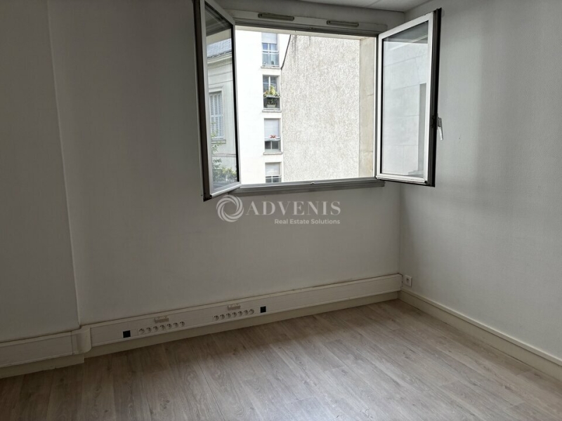 Vente Investisseur Bureaux TOURS (37000) - Photo 8