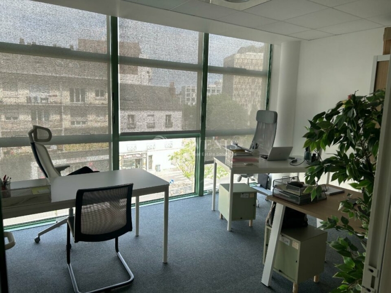 Location Bureaux TOURS (37000) - Photo 6