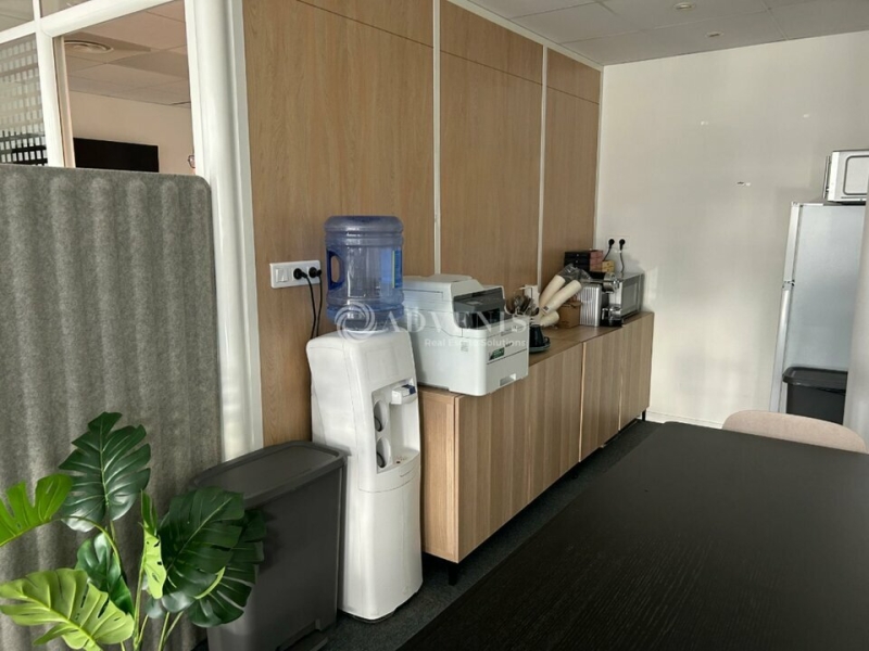 Location Bureaux TOURS (37000) - Photo 9