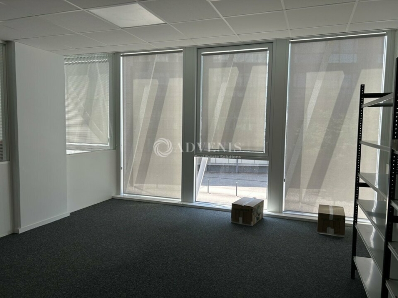 Location Bureaux TOURS (37000) - Photo 10