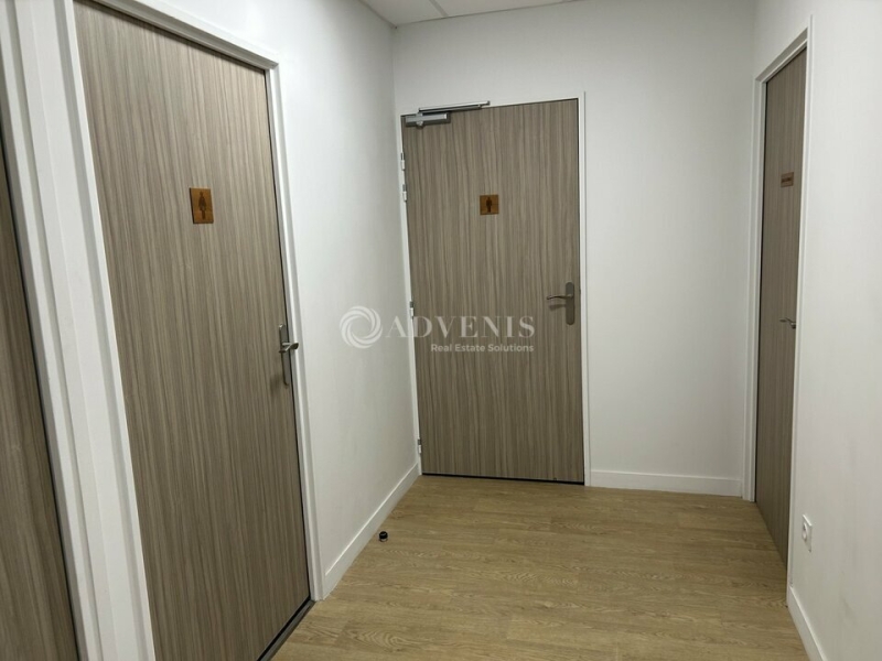 Location Bureaux TOURS (37000) - Photo 12