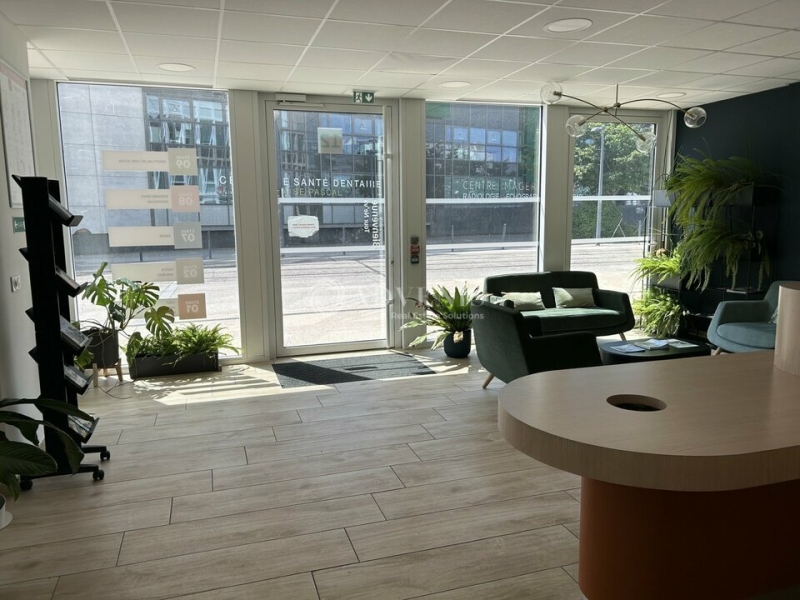 Location Bureaux TOURS (37000) - Photo 14