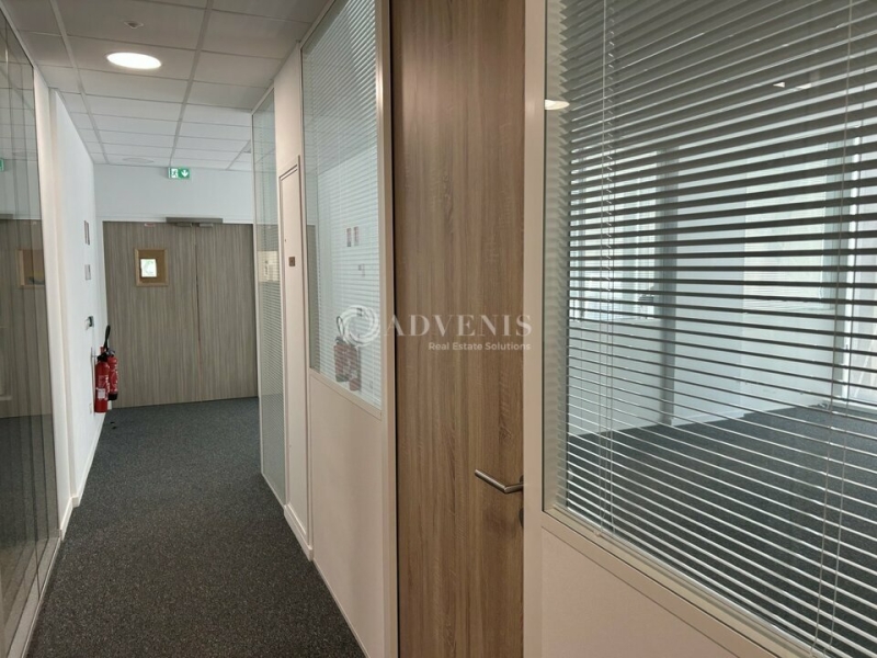 Location Bureaux TOURS (37000) - Photo 6