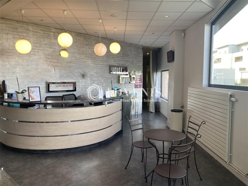 Location Commerces LA CHAUSSEE SAINT VICTOR (41260) - Photo 1