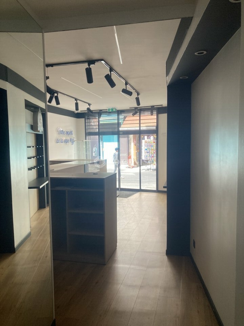 Vente Investisseur Commerces BLOIS (41000) - Photo 3