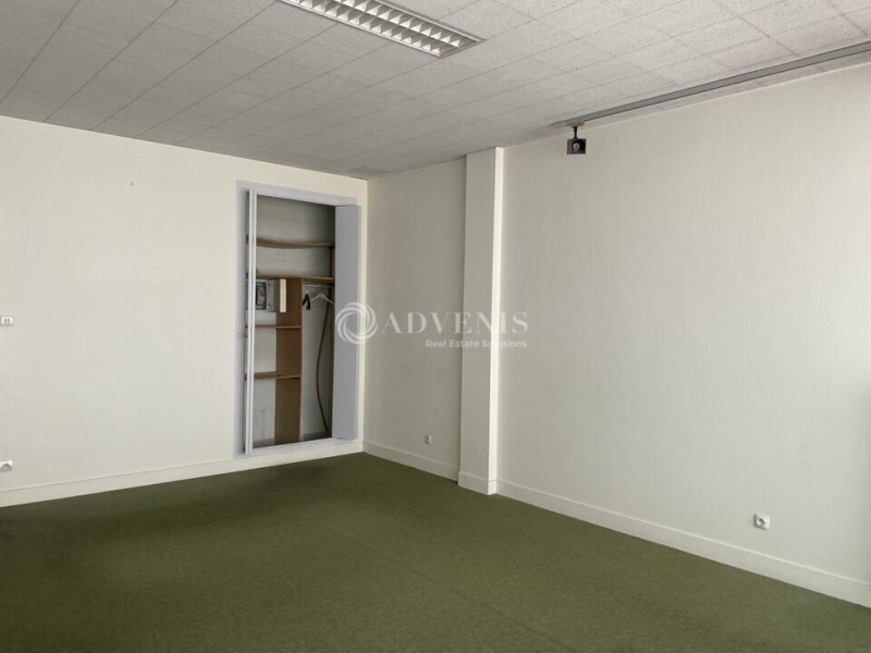 Location Commerces BLOIS (41000) - Photo 2