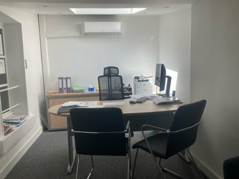 Location Commerces BLOIS (41000) - Photo 1