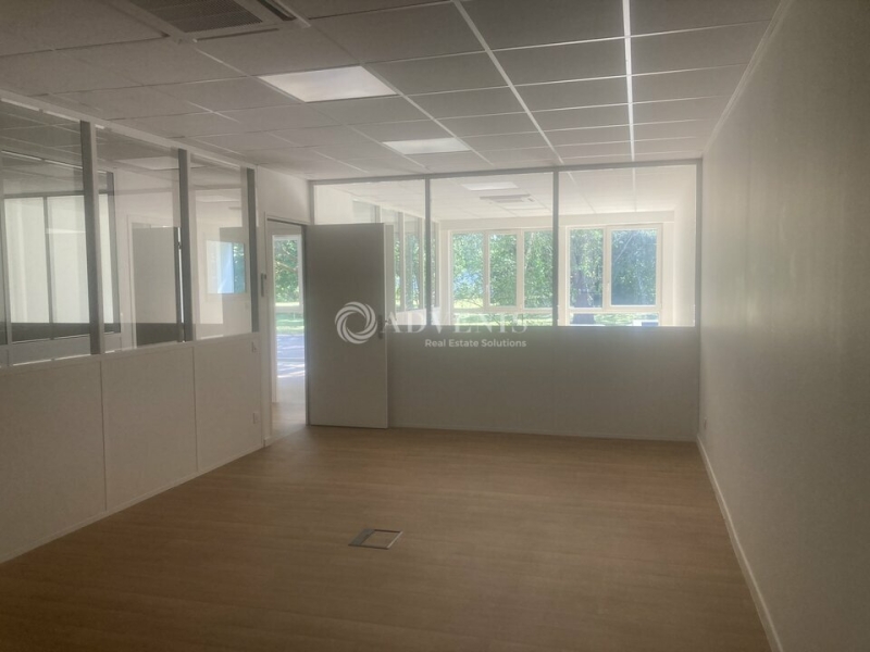 Vente Investisseur Bureaux VINEUIL (41350) - Photo 2
