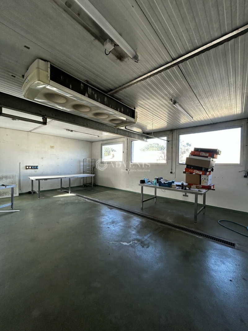 Location Entrepôts NARBONNE (11100) - Photo 2
