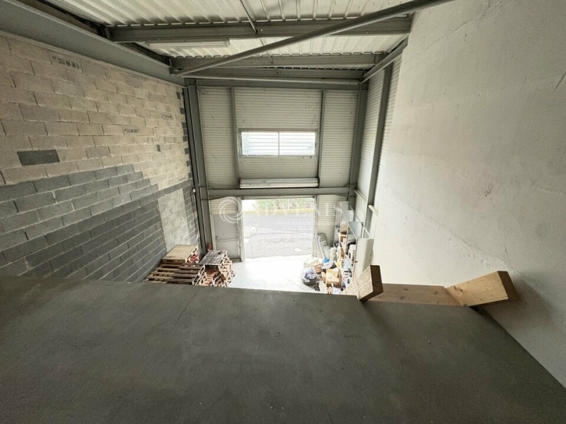 Location Entrepôts VENDRES (34350) - Photo 2