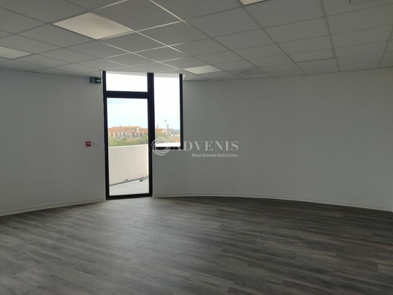 Vente Investisseur Bureaux SÈTE (34200) - Photo 2