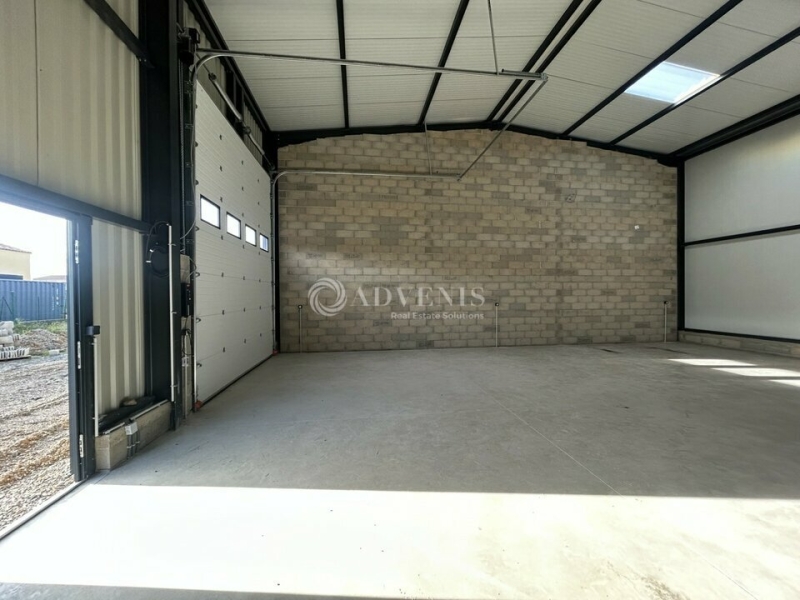 Location Entrepôts COURSAN (11110) - Photo 1