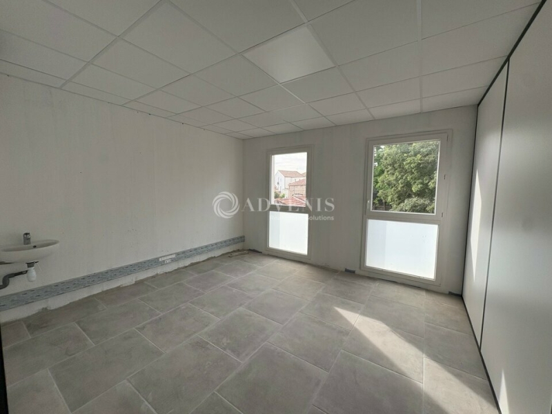 Location Bureaux BOUJAN SUR LIBRON (34760) - Photo 2