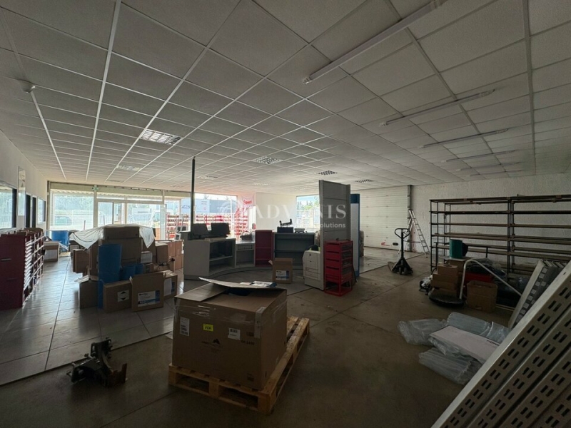 Location Commerces PÉZENAS (34120) - Photo 2
