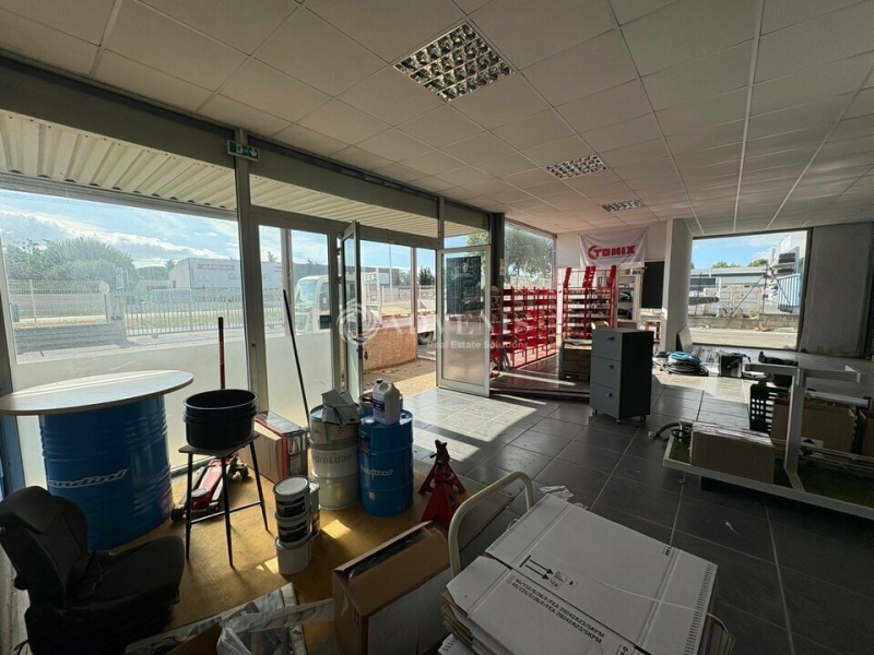 Location Commerces PÉZENAS (34120) - Photo 4