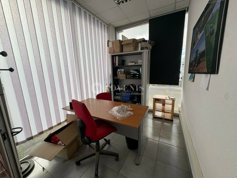 Location Commerces PÉZENAS (34120) - Photo 9