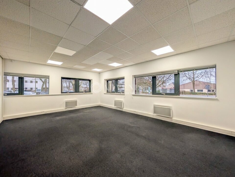 Location Bureaux SAINT GREGOIRE (35760) - Photo 1