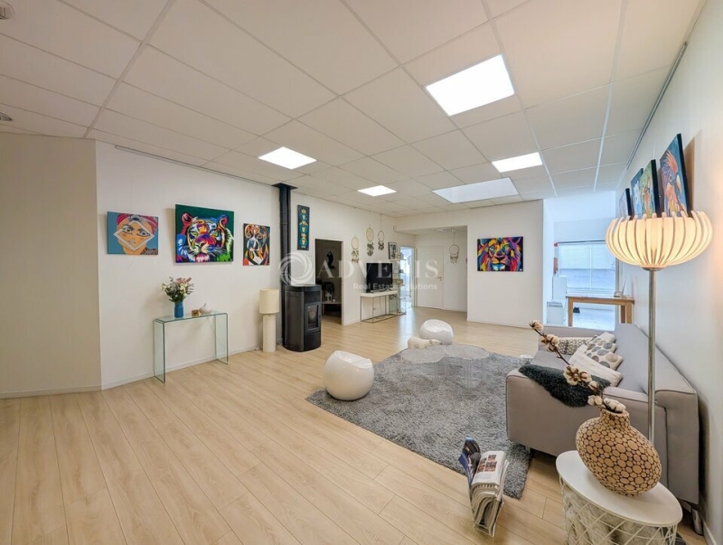 Location Commerces MONTGERMONT (35760) - Photo 3