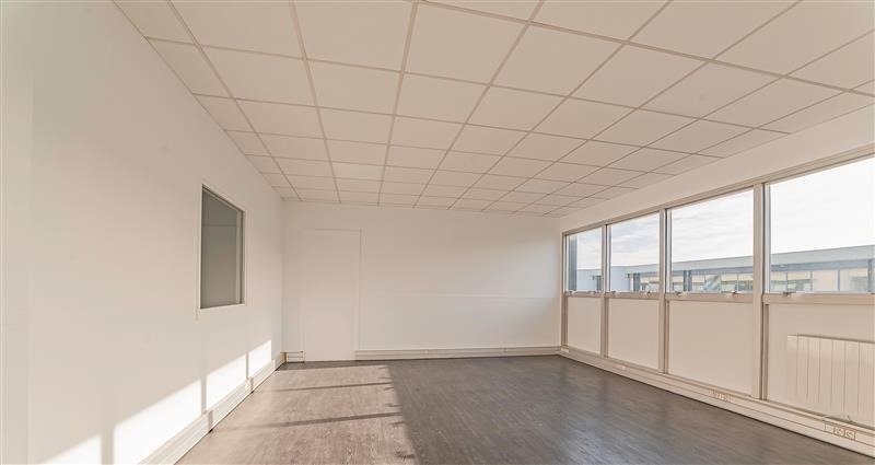 Location Activités Entrepôts TRAPPES (78190) - Photo 7