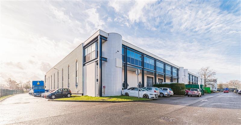 Location Activités Entrepôts TRAPPES (78190) - Photo 8