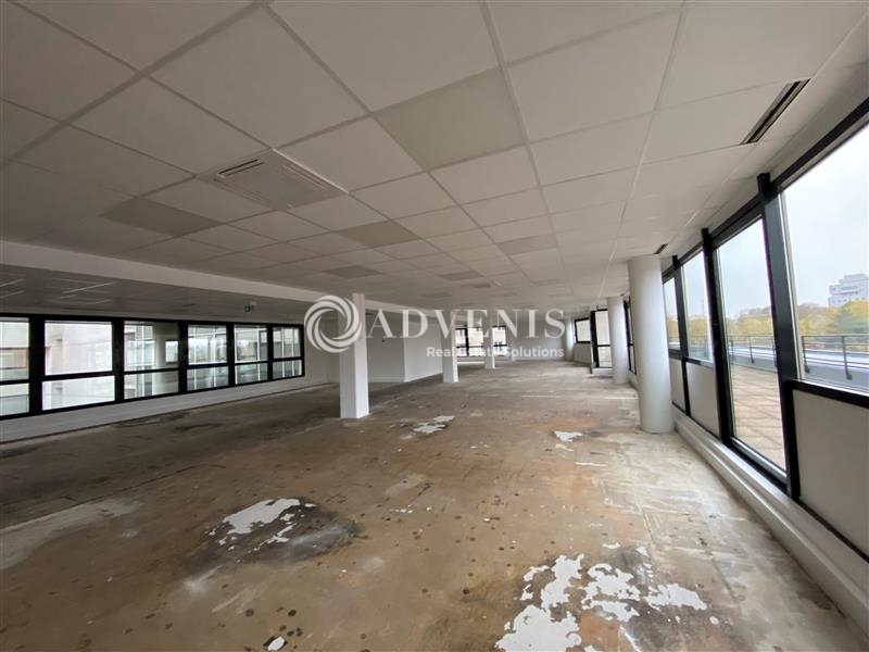 Location Bureaux MONTIGNY LE BRETONNEUX (78180) - Photo 5