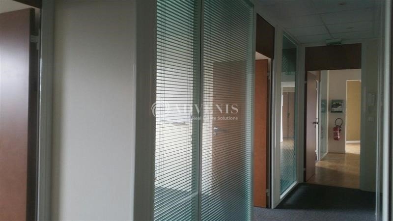 Vente Utilisateur Bureaux MONTIGNY LE BRETONNEUX (78180) - Photo 4