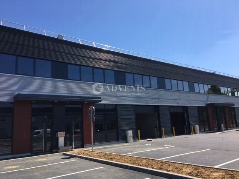 Location Activités Entrepôts ELANCOURT (78990) - Photo 13