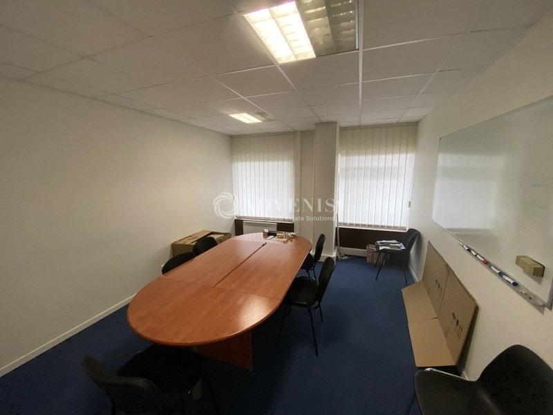 Location Activités Entrepôts TRAPPES (78190) - Photo 5
