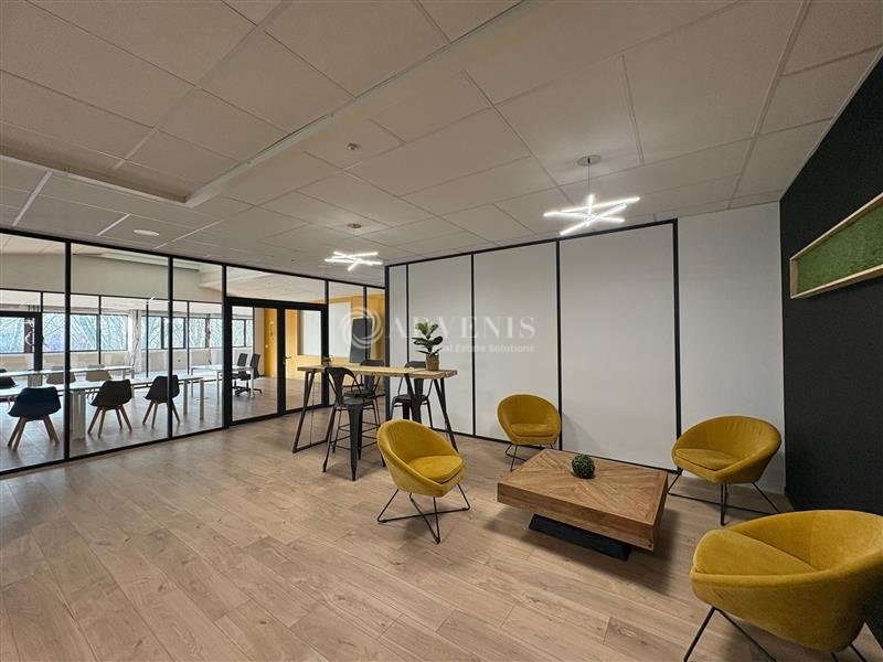Location Activités Entrepôts MONTIGNY LE BRETONNEUX (78180) - Photo 6