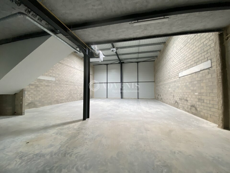 Location Activités Entrepôts TRAPPES (78190) - Photo 2