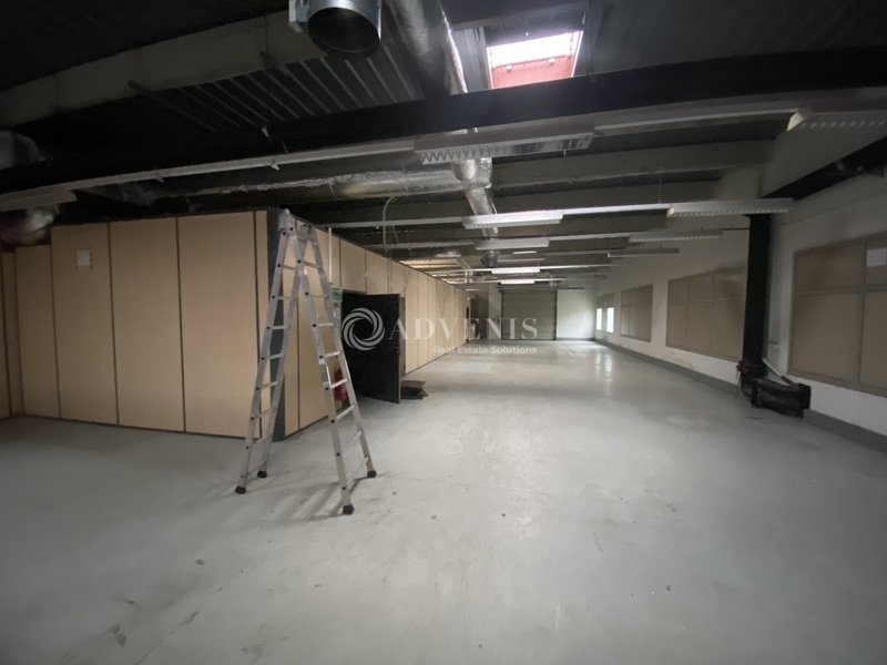 Location Entrepôts TRAPPES (78190) - Photo 1