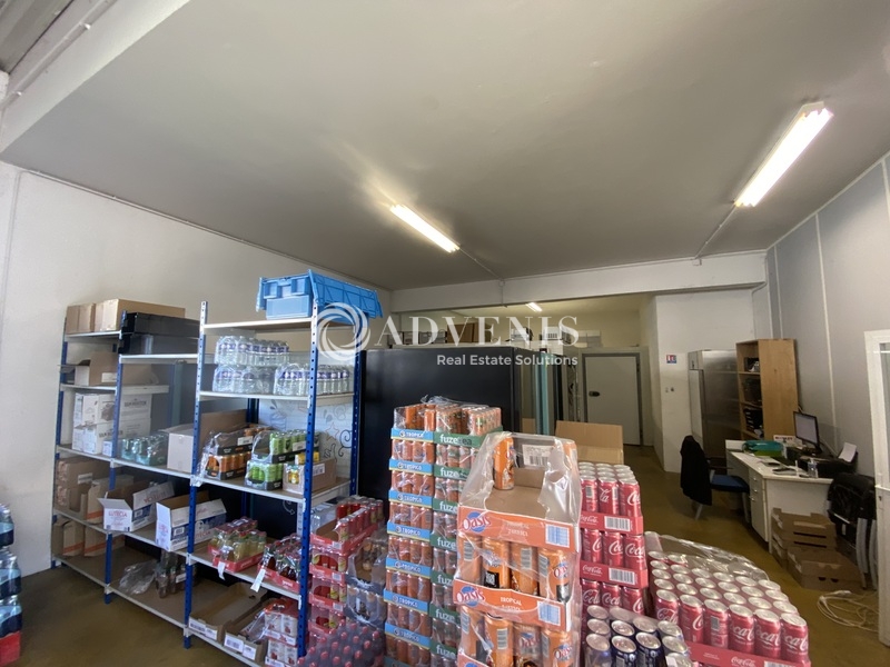 Location Activités Entrepôts TRAPPES (78190) - Photo 1